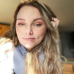 Meet your Posher, Lindsey